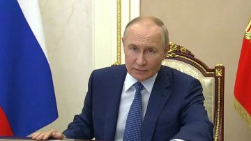 Сегодня Президент России Владимир Путин подписал ряд законов