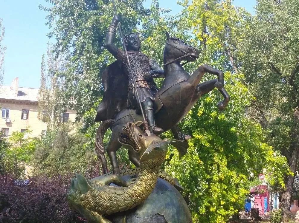 В Парке кованых фигур завершили ремонт арт-объектов раньше срока В Парке кованых фигур завершили ремонт арт-объектов раньше срока