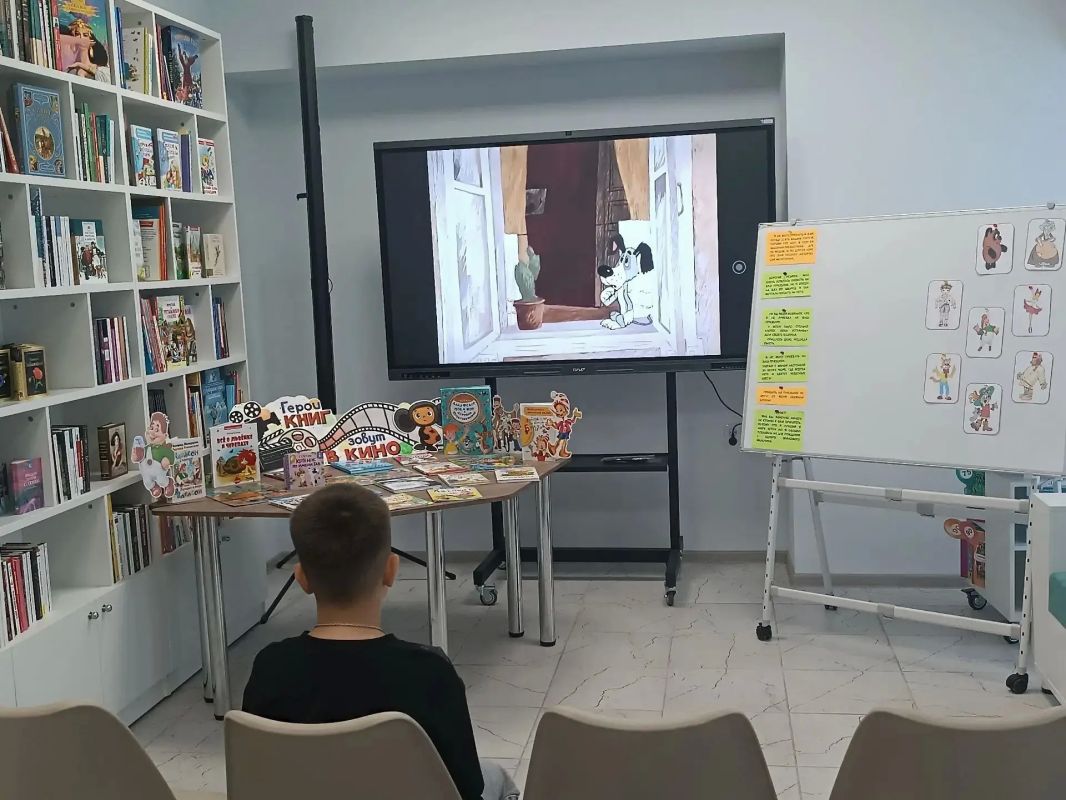 Летний кинозал «Большое путешествие в мир мультфильмов» Летний кинозал «Большое путешествие в мир мультфильмов»