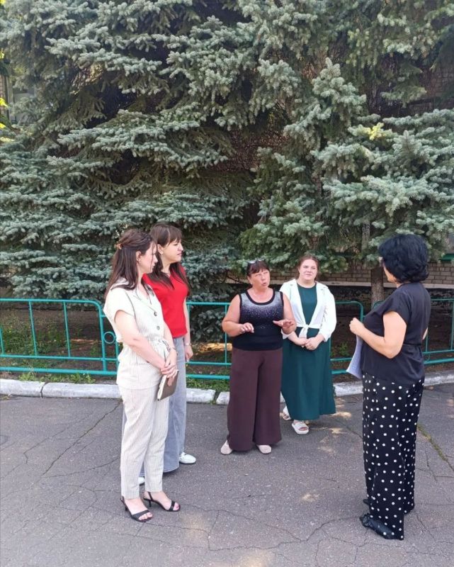 Встреча с населением. Депутат Торезского городского совета Жанна Попова провела встречу с населением