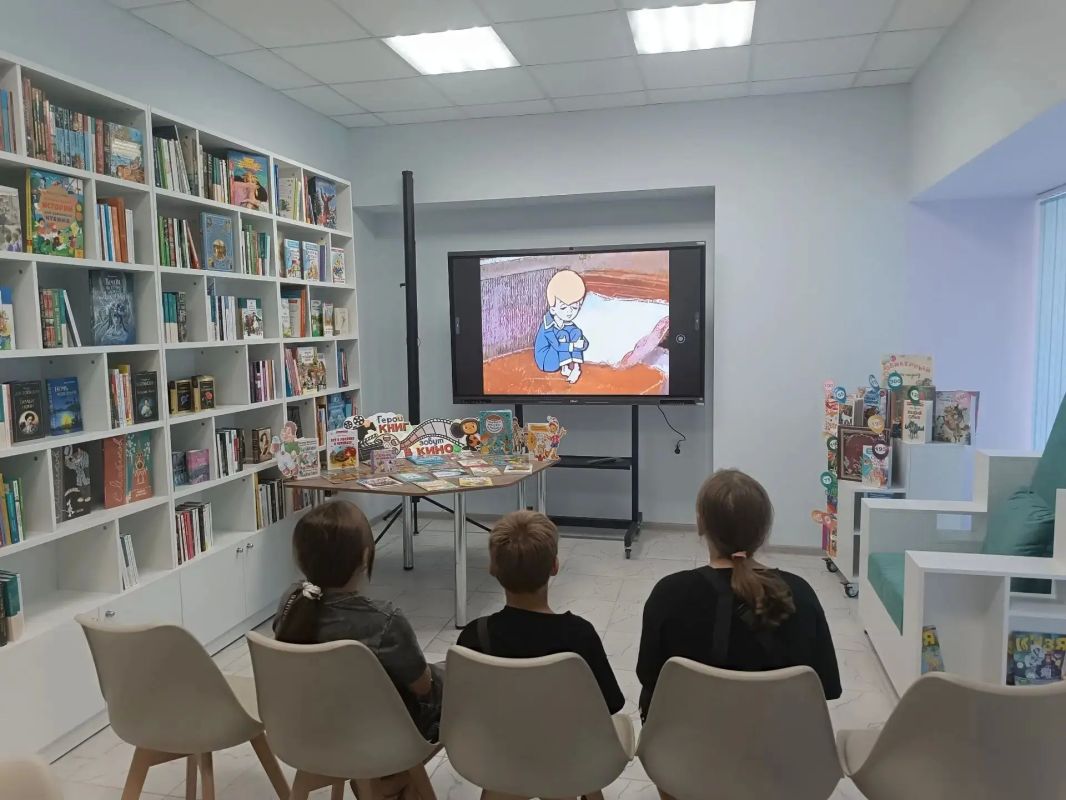 Летний кинозал «Большое путешествие в мир мультфильмов»