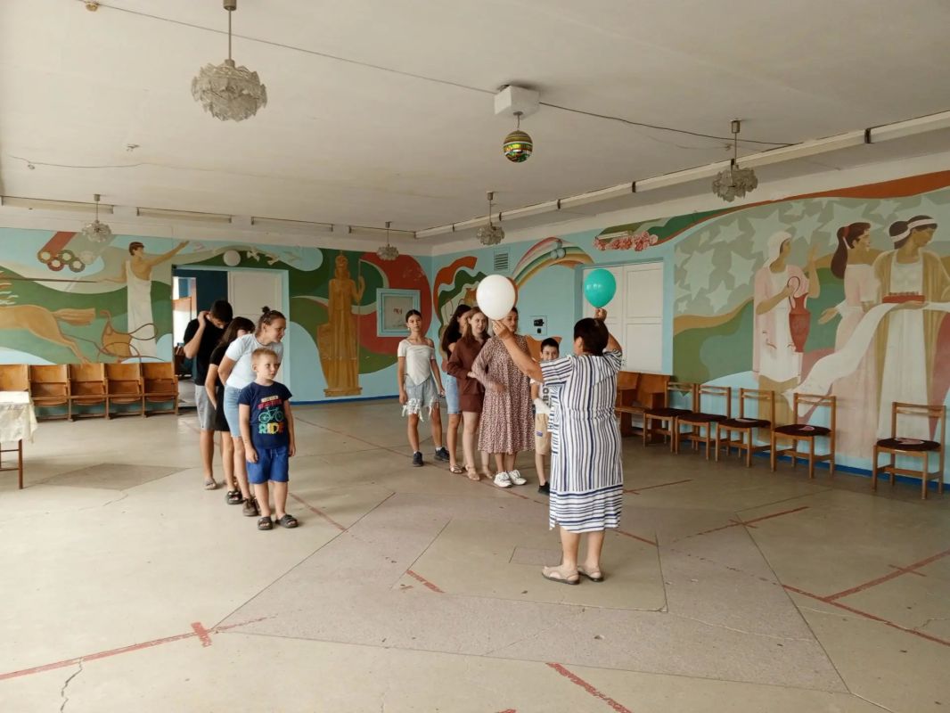 04 августа в Кременевском сельском Доме культуры -структурном подразделении МКУ "Володарский Дом культуры" для детей и подростков состоялась конкурсно-развлекательная программа "АРБУЗНИК" посвящённая Международному Дню арбуза 04 августа в Кременевском сельском Доме культуры -структурном подразделении МКУ "Володарский Дом культуры" для детей и подростков состоялась конкурсно-развлекательная программа "АРБУЗНИК" посвящённая Международному Дню арбуза