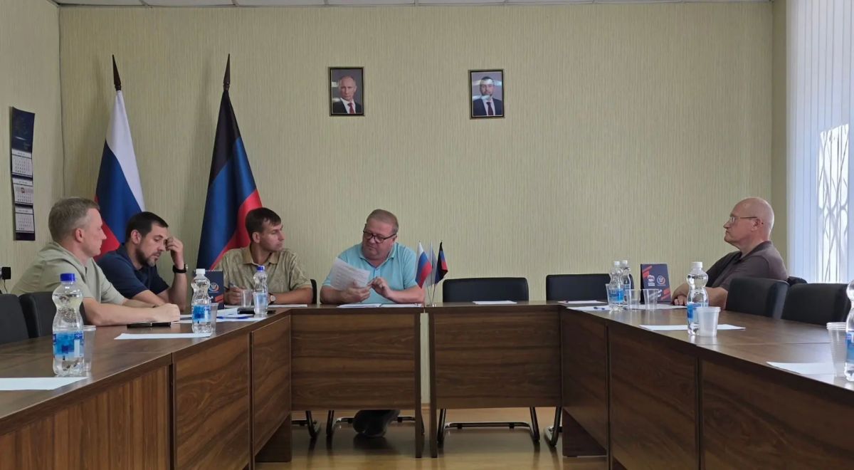 РАБОТА КОМИТЕТОВ. Михаил Рыбаков провел заседание постоянного комитета по вопросам местного самоуправления, регламента, кадров и депутатской этики