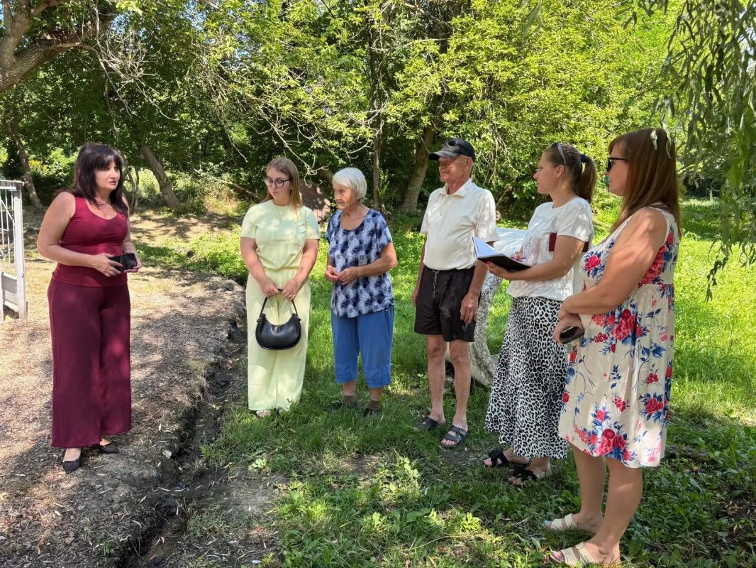 Начальник Кумачовского территориального отдела Ирина Бондаренко провела встречу с коллективом детсада «Алёнка»