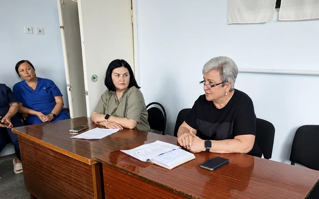 Прямой диалог в Старобешевском округе: Немилостивая Вера Максимовна встретилась с медиками ЦРБ