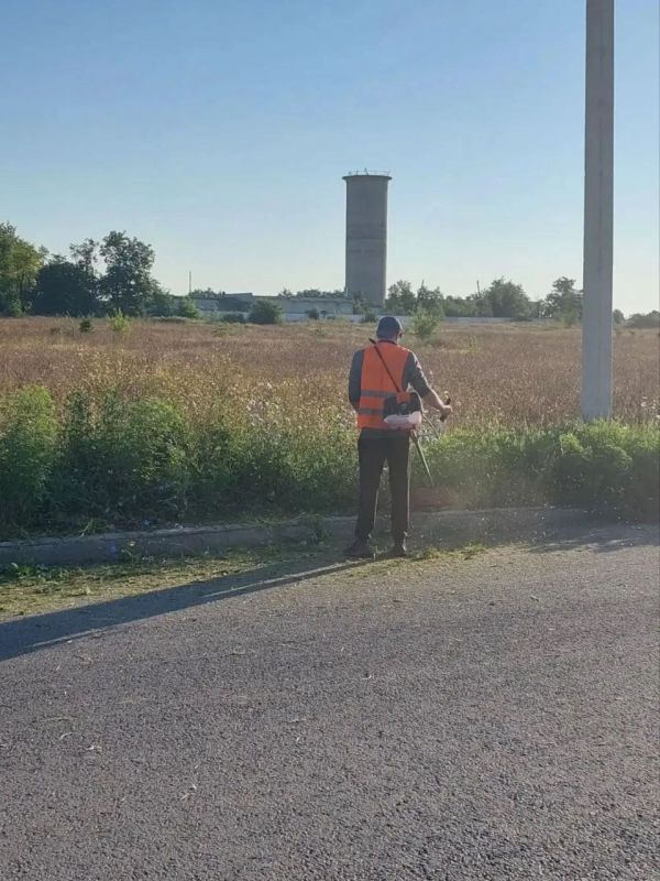 В Кировском продолжаются мероприятия по благоустройству В Кировском продолжаются мероприятия по благоустройству