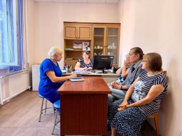6 августа управляющий делами администрации городского округа Торез Наталья Бекетова провела встречу с трудовым коллективом ГУП ДНР «Почта Донбасса»