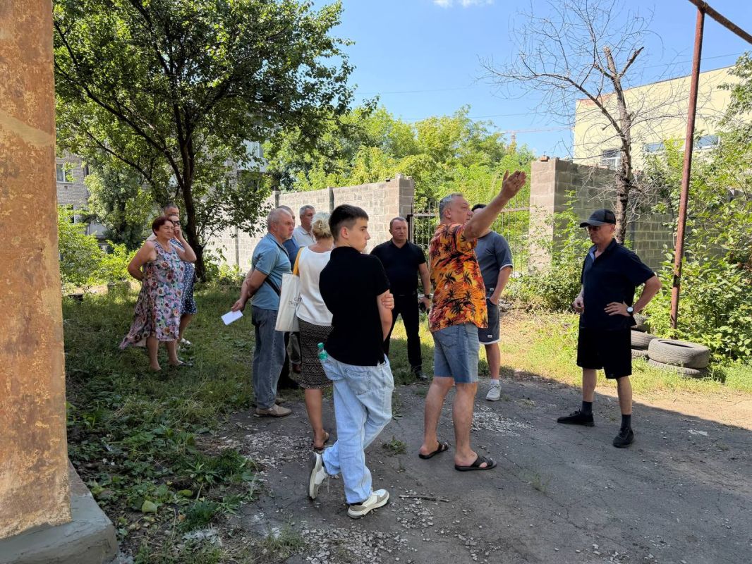 Состоялась встреча с жителями Ворошиловского района Состоялась встреча с жителями Ворошиловского района