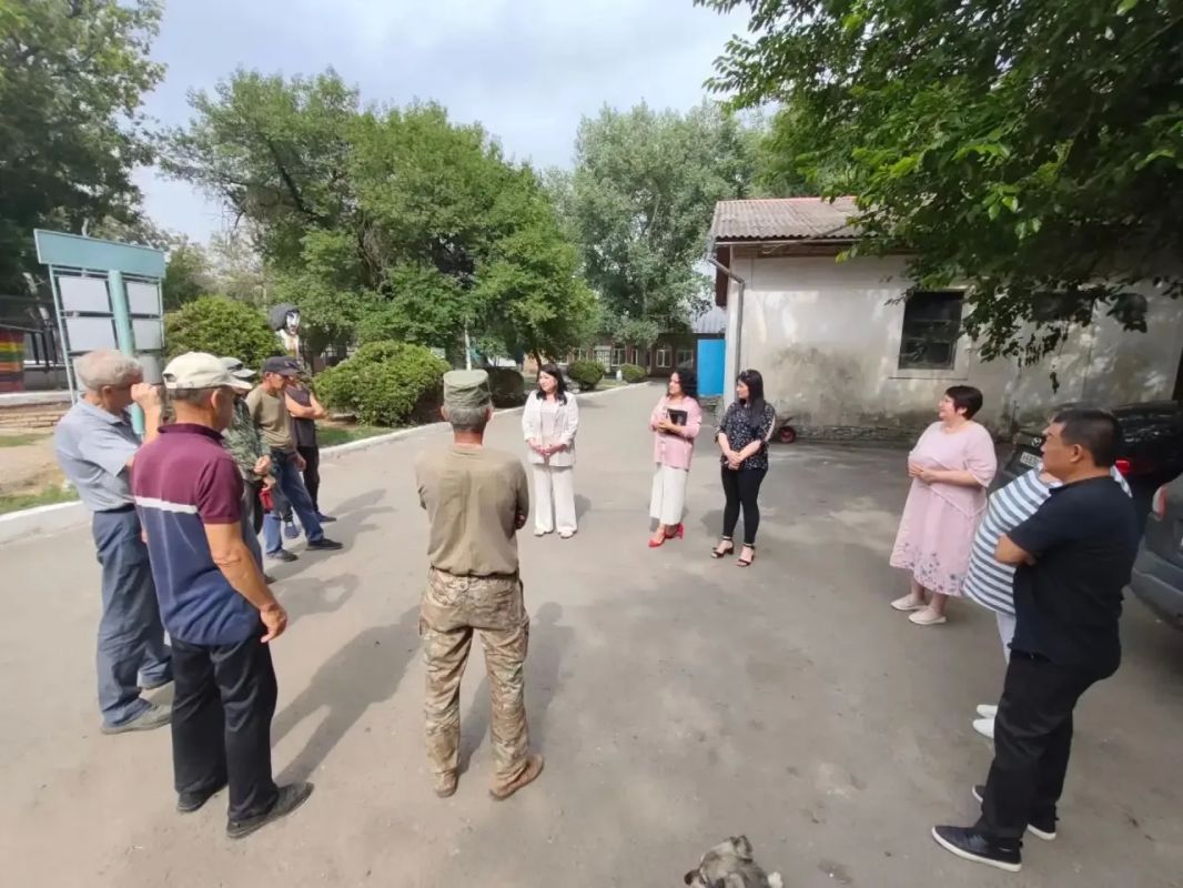 В Докучаевске продолжаются встречи с жителями В Докучаевске продолжаются встречи с жителями