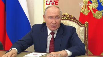 Россия продолжает строительство в Киргизии девяти школ с обучением на русском языке, а также кампуса Славянского университета в Бишкеке, заявил Владимир Путин в приветствии участникам Российско-киргизского экономического...