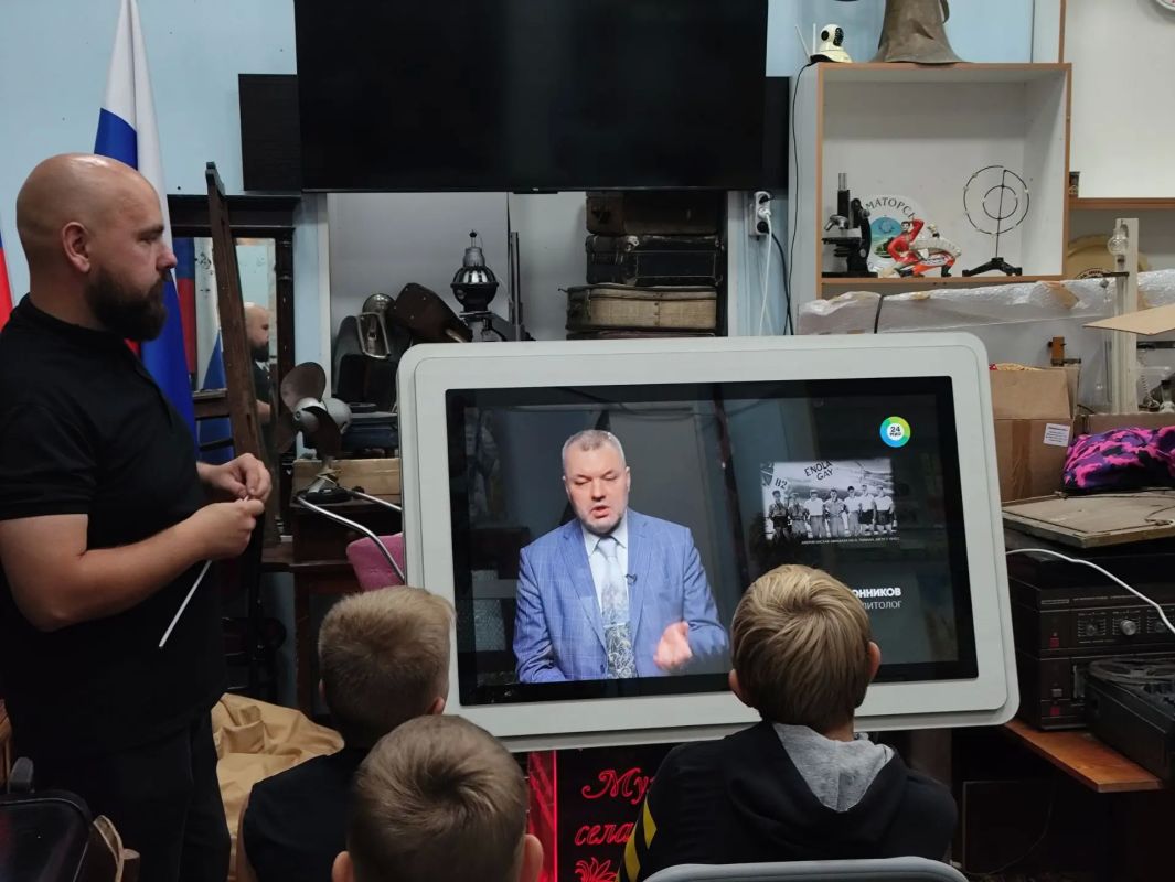 6 августа в МКУ "Музей истории села Старченково" прошло важное мероприятие — урок памяти «Горячий пепел: трагедия Хиросимы и Нагасаки» 6 августа в МКУ "Музей истории села Старченково" прошло важное мероприятие — урок памяти «Горячий пепел: трагедия Хиросимы и Нагасаки»