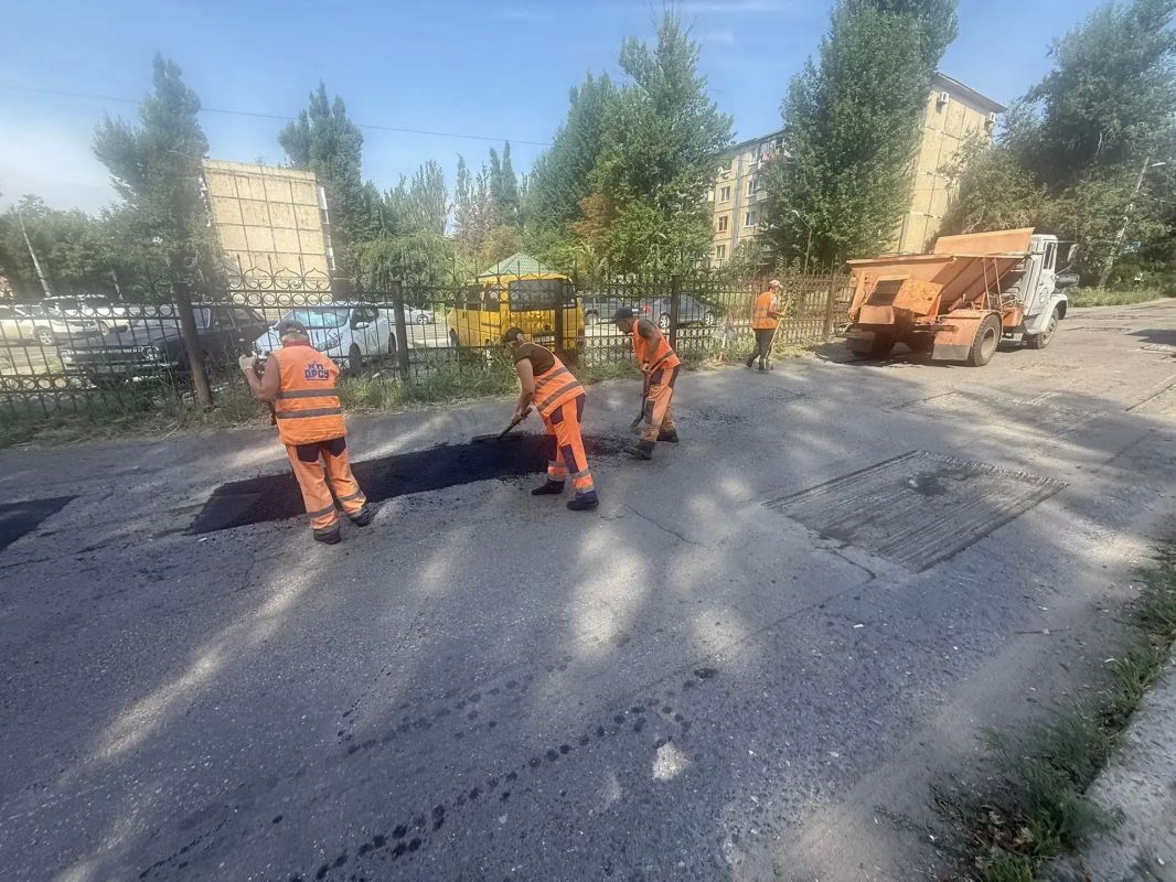 Ямочный ремонт дорожного покрытия по ул.Будапештская (от пр-кта Засядько до пр-кта Партизанского) Ямочный ремонт дорожного покрытия по ул.Будапештская (от пр-кта Засядько до пр-кта Партизанского)