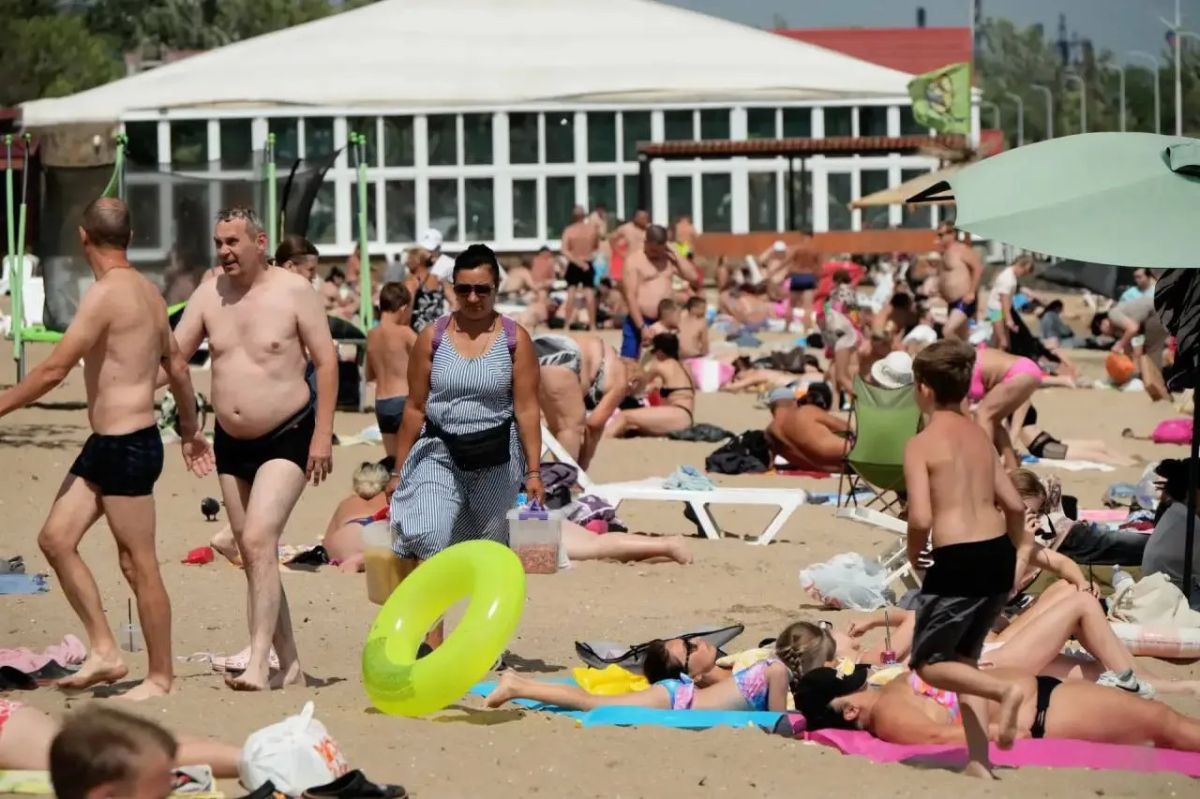 Все на море: уже завтра и 8 августа столбики термометров местами по Донецкой Народной Республике взлетят до отметки +38°C! Все на море: уже завтра и 8 августа столбики термометров местами по Донецкой Народной Республике взлетят до отметки +38°C!