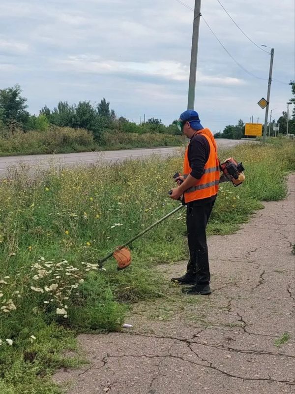 В Кировском продолжаются мероприятия по благоустройству В Кировском продолжаются мероприятия по благоустройству