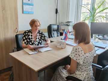 Состоялся прием граждан. Состоялся очередной приём граждан, который провела депутат Торезского городского совета, Манина Наталья Николаевна. В ходе приёма одним из ключевых вопросов, стал ремонт автомобильных дорог