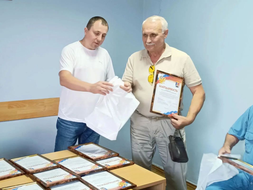 Денис Зубов: В городском округе Иловайск состоялось мероприятие, посвящённое Дню физкультурника — празднику, который объединяет всех, кто активно занимается физической культурой и спортом, пропагандирует здоровый образ жизни... Денис Зубов: В городском округе Иловайск состоялось мероприятие, посвящённое Дню физкультурника — празднику, который объединяет всех, кто активно занимается физической культурой и спортом, пропагандирует здоровый образ жизни...