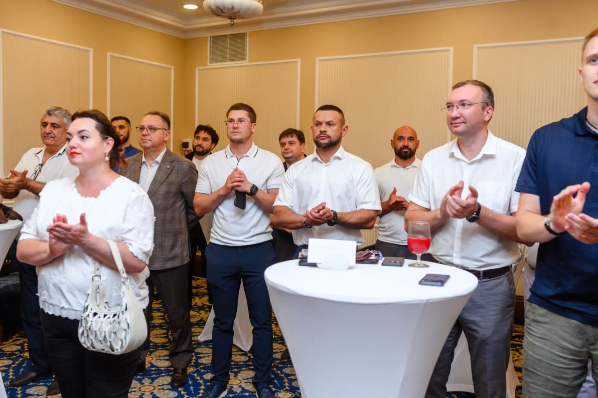 В преддверии профессионального праздника – Дня строителя – 6 августа в Донецке состоялось торжественное мероприятие, посвященное 70-летию этой значимой даты В преддверии профессионального праздника – Дня строителя – 6 августа в Донецке состоялось торжественное мероприятие, посвященное 70-летию этой значимой даты