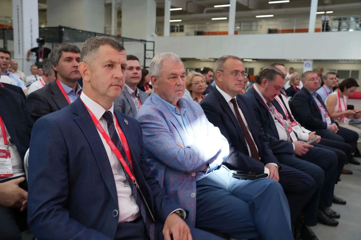 Владимир Ежиков: Второй и заключительный день форума оказался полезным в плане знакомства с перспективными решениями и наработками на стыке IT и государственного управления Владимир Ежиков: Второй и заключительный день форума оказался полезным в плане знакомства с перспективными решениями и наработками на стыке IT и государственного управления