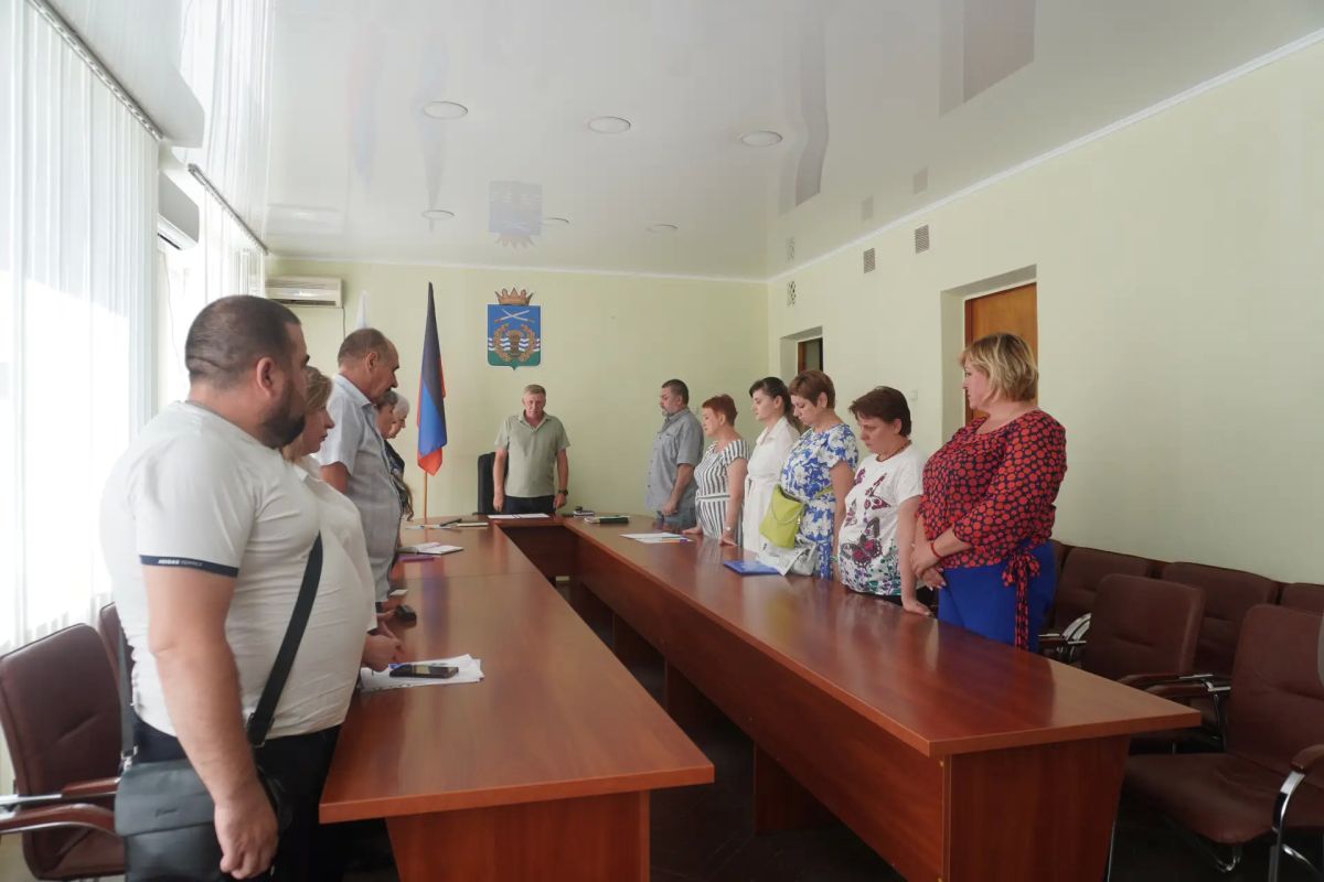 Провел встречу с участниками СВО и членами семей погибших воинов Провел встречу с участниками СВО и членами семей погибших воинов