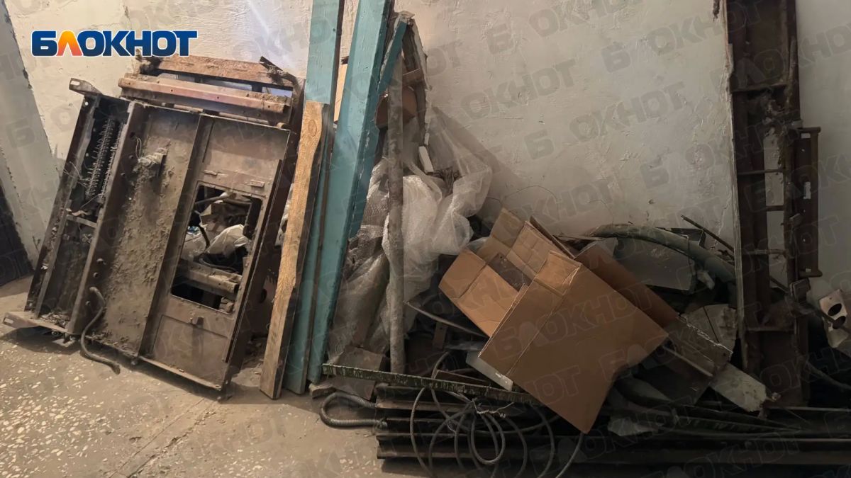 Заменили, но запустить не могут: жители одного из домов в Донецке несколько месяцев ждут включения лифта Заменили, но запустить не могут: жители одного из домов в Донецке несколько месяцев ждут включения лифта