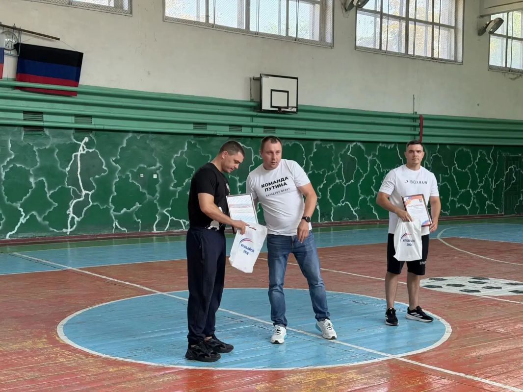 ЗАРЯДКА С ЧЕМПИОНАМИ: ДЕНЬ ФИЗКУЛЬТУРНИКА В НАШЕМ ОКРУГЕ! ЗАРЯДКА С ЧЕМПИОНАМИ: ДЕНЬ ФИЗКУЛЬТУРНИКА В НАШЕМ ОКРУГЕ!