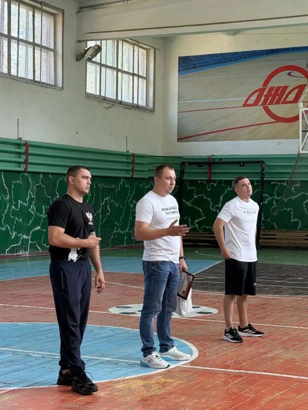 ЗАРЯДКА С ЧЕМПИОНАМИ: ДЕНЬ ФИЗКУЛЬТУРНИКА В НАШЕМ ОКРУГЕ! ЗАРЯДКА С ЧЕМПИОНАМИ: ДЕНЬ ФИЗКУЛЬТУРНИКА В НАШЕМ ОКРУГЕ!