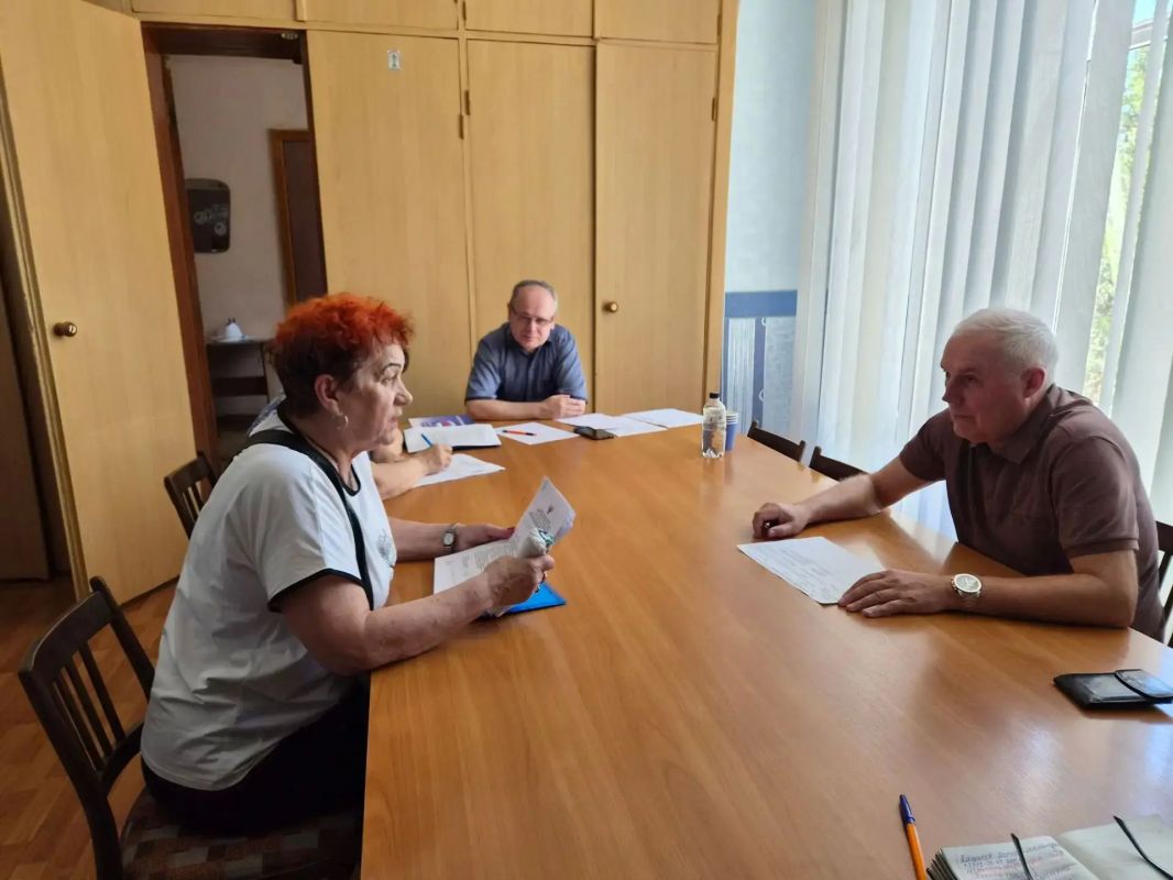 Евгений Поплавский: Провел прием граждан по личным вопросам в городе Зугрэс Евгений Поплавский: Провел прием граждан по личным вопросам в городе Зугрэс