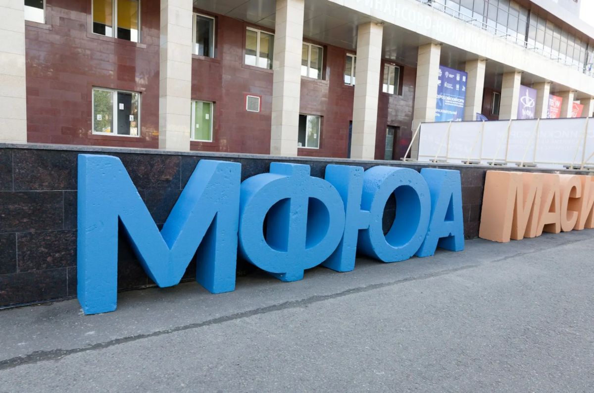 Представители Минстроя России на выставочной экспозиции III форума «Молодежь и городская среда» Представители Минстроя России на выставочной экспозиции III форума «Молодежь и городская среда»
