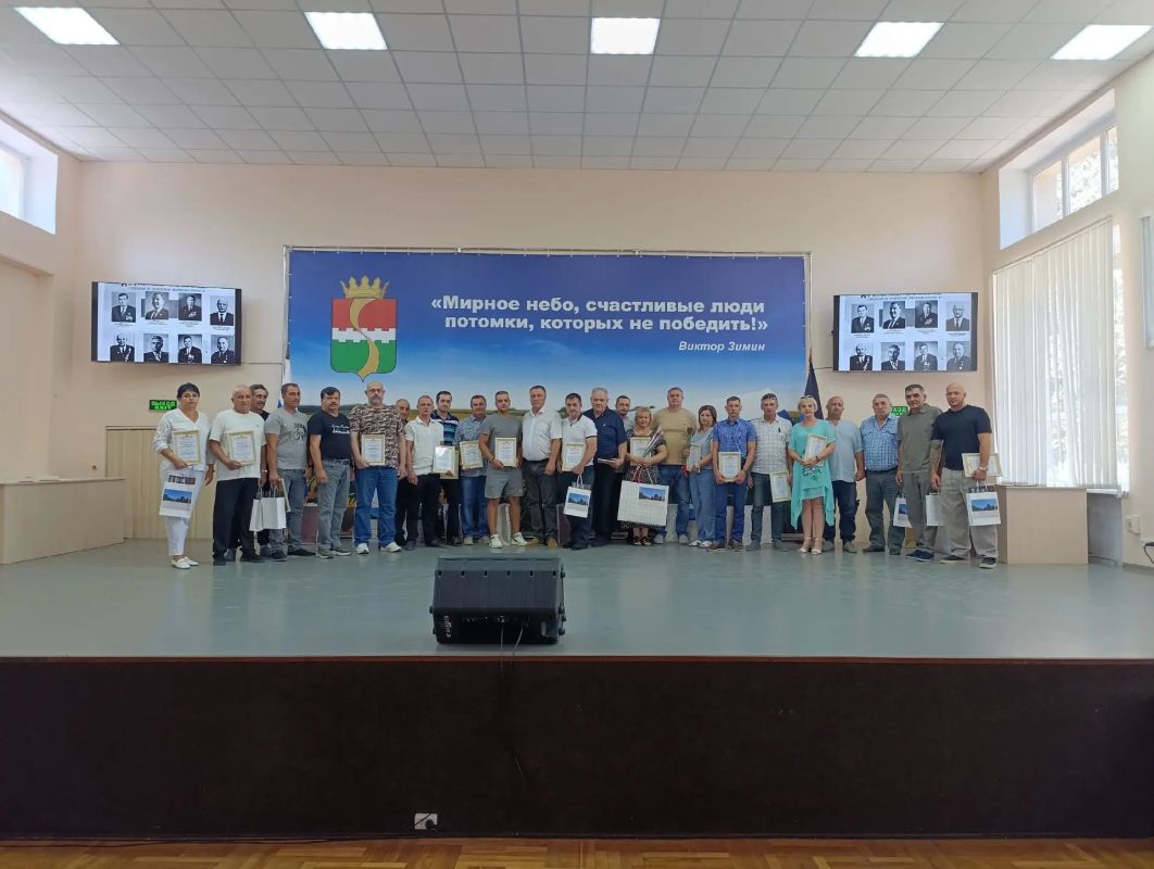 Амвросиевка чествует своих героев!