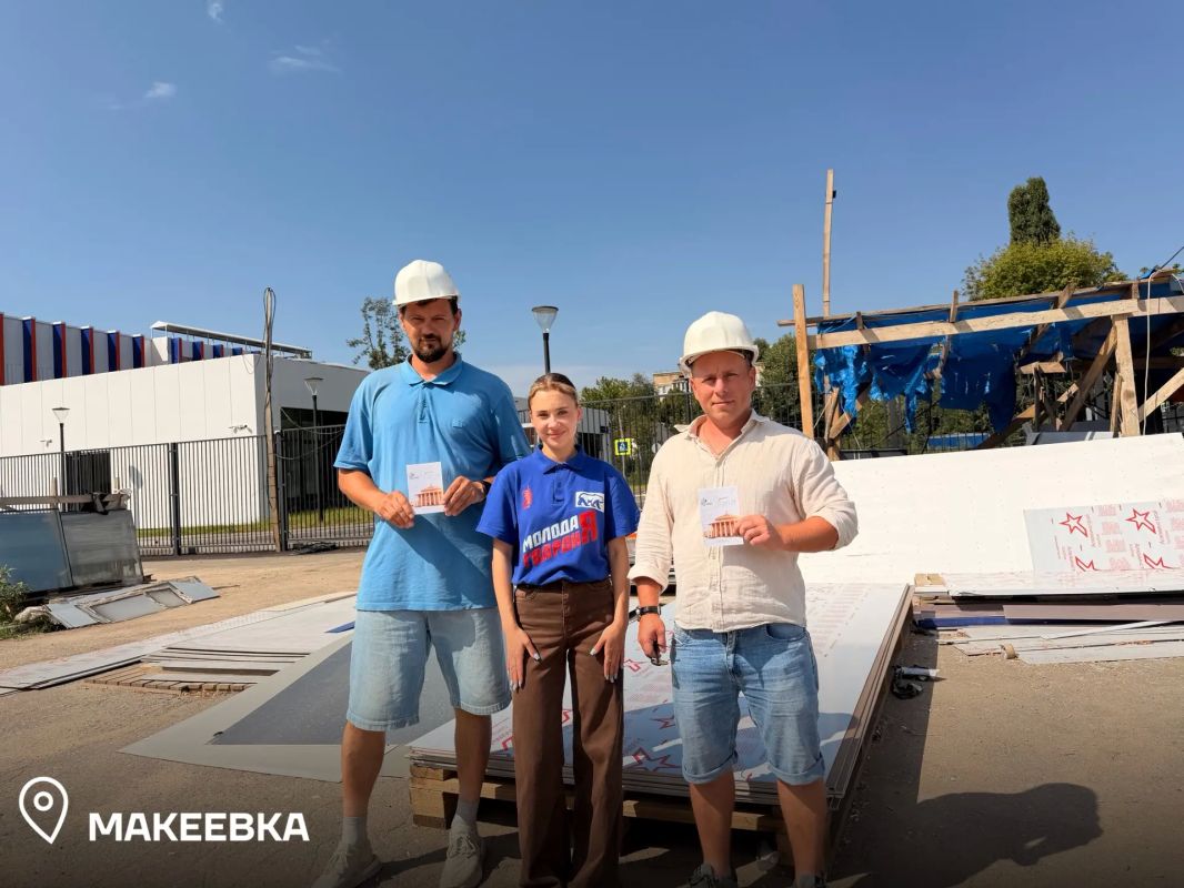 Поздравили строителей от шеф-ригионов с профессиональным праздником Поздравили строителей от шеф-ригионов с профессиональным праздником