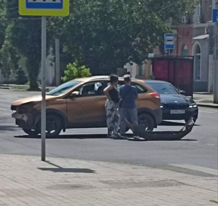 Не разъехались на Университетской и Богдана Хмельницкого