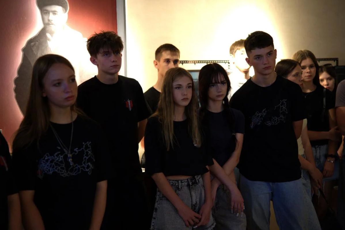 В Шахтерске почтили память основателя российского кинематографа В Шахтерске почтили память основателя российского кинематографа