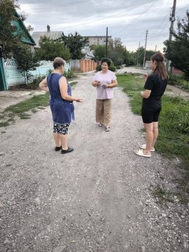 Депутат Амвросиевского муниципального совета Ольга Чернявская провела встречу с жителями на закрепленной территории