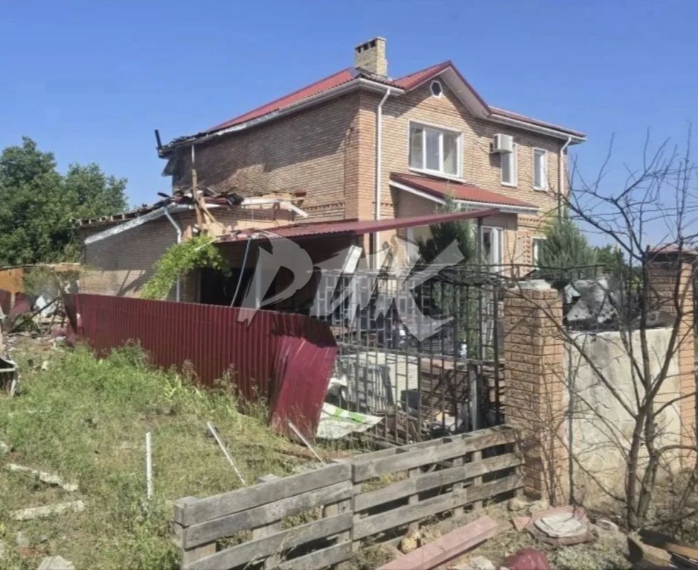 Иван Приходько: В результате украинской вооружённой агрессии в Центрально-Городском районе Горловки повреждён ряд домостроений Иван Приходько: В результате украинской вооружённой агрессии в Центрально-Городском районе Горловки повреждён ряд домостроений