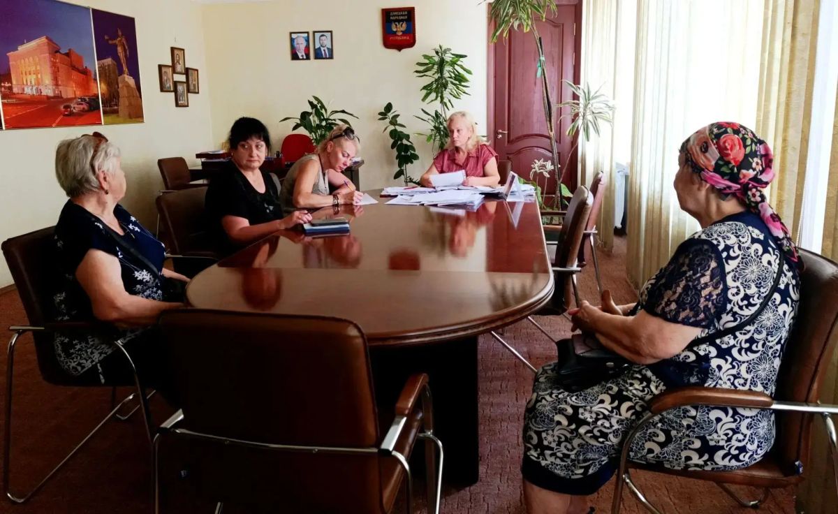 Наталья Бегуненко: В понедельник, 10 августа, руководитель Управы Петровского внутригородского района Администрации городского округа Донецк Наталья Ивановна Бегуненко провела еженедельный прием граждан
