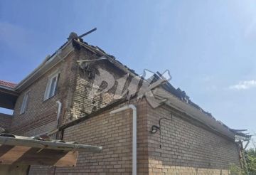 В результате атаки ВСУ в Центрально-Городском районе Горловки повреждён ряд домостроений