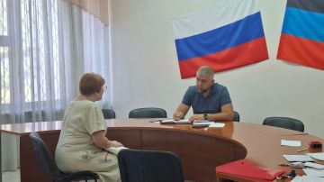 Валентин Левченко: И. о. руководителя Управы Киевского внутригородского района Вячеслав Лаврушко провёл приём граждан