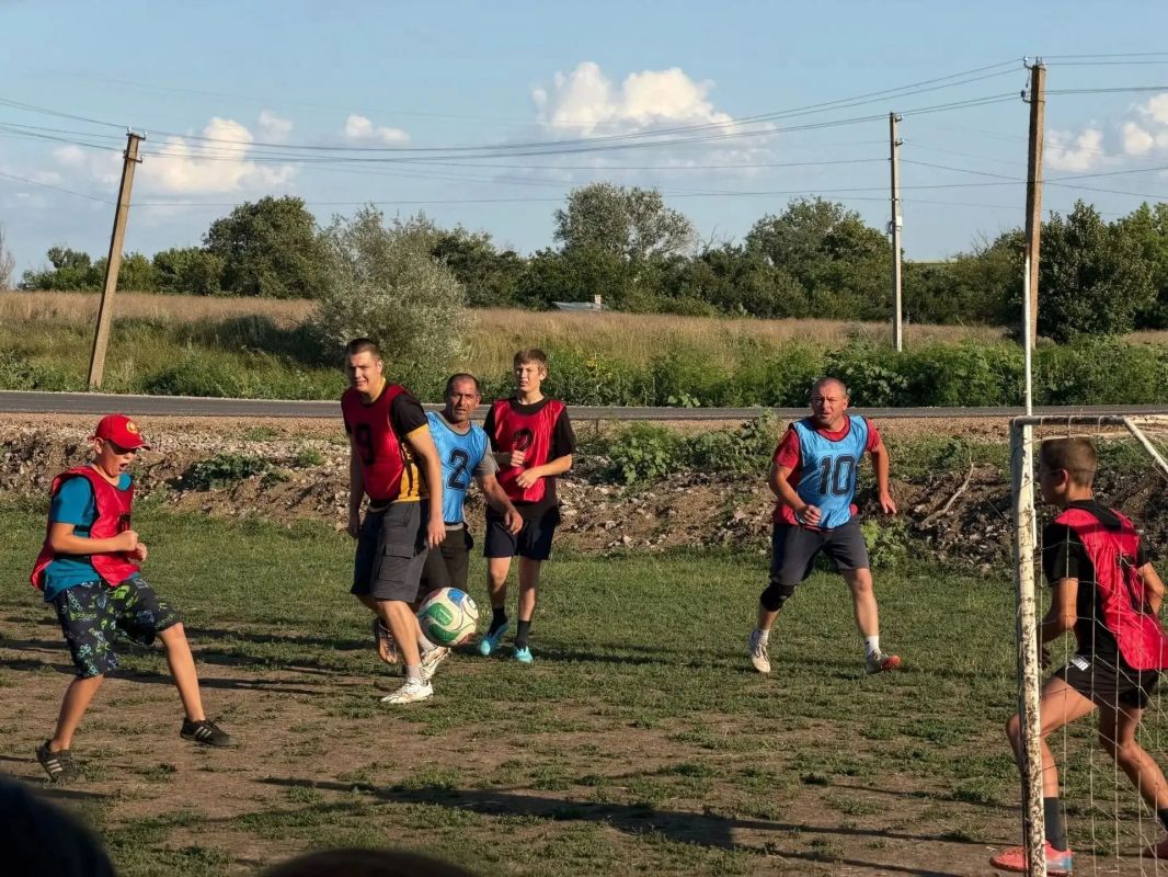 День физкультурника в Первомайском сельском доме культуры прошел на ура! День физкультурника в Первомайском сельском доме культуры прошел на ура!