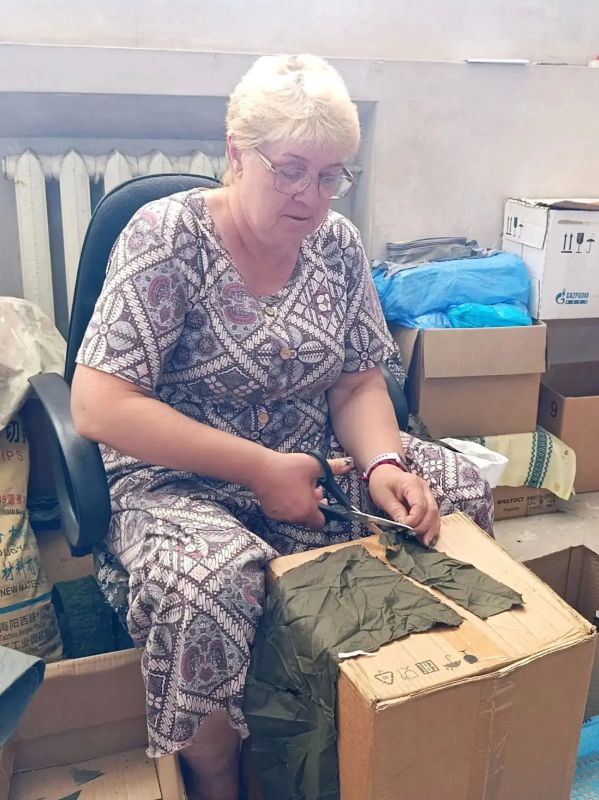 Наталья Бегуненко: В рамках акции Женского движения «Zащитникам с любовью» руководитель Управы Петровского внутригородского района Администрации городского округа Донецк Бегуненко Наталья Ивановна встретилась с... Наталья Бегуненко: В рамках акции Женского движения «Zащитникам с любовью» руководитель Управы Петровского внутригородского района Администрации городского округа Донецк Бегуненко Наталья Ивановна встретилась с...