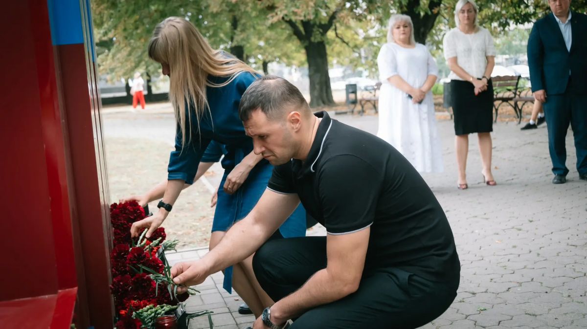 Светлая память погибшим. Донбасс скорбит вместе с Нижнекамском Светлая память погибшим. Донбасс скорбит вместе с Нижнекамском