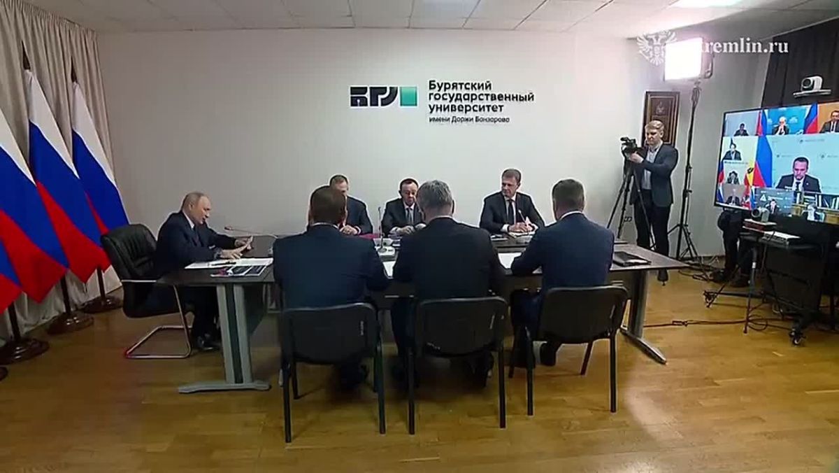 Владимир Путин: общественный транспорт должен отвечать запросам жителей
