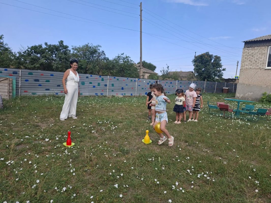 В Стыльском центре культуры прошел спортивный праздник "Делай как мы" В Стыльском центре культуры прошел спортивный праздник "Делай как мы"