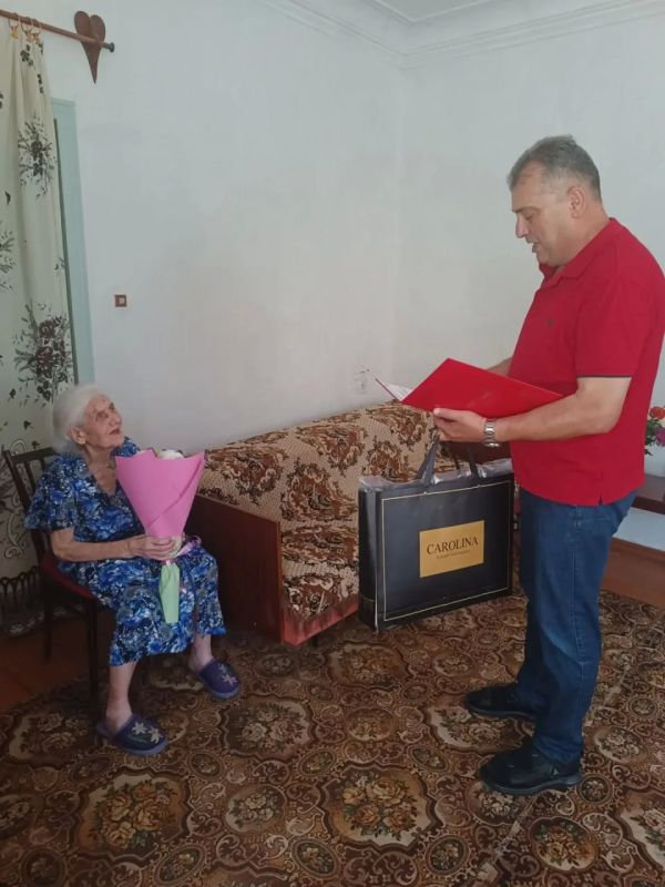 90 лет - символ стойкости и награды Курина Юлия Аксентьевна отметила свой значимый юбилей – 90 лет! 90 лет - символ стойкости и награды Курина Юлия Аксентьевна отметила свой значимый юбилей – 90 лет!
