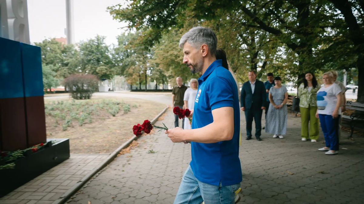 Светлая память погибшим. Донбасс скорбит вместе с Нижнекамском Светлая память погибшим. Донбасс скорбит вместе с Нижнекамском