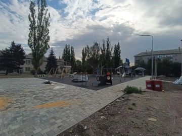 По нацпроекту «Инфраструктура для жизни» в Амвросиевке уже благоустроено 7 общественных пространств, а также пешеходные дорожки по улицам города