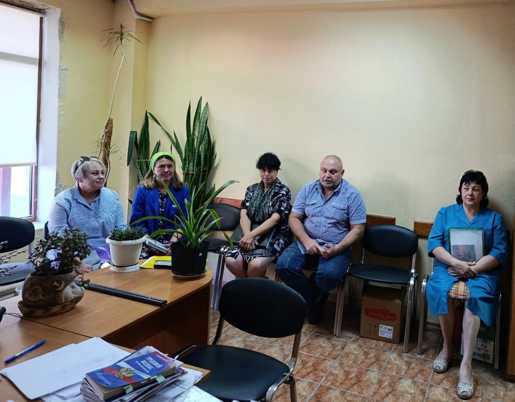Сегодня, 11 августа, по инициативе Главы Республики Дениса Пушилина, депутат Макеевского городского совета Александр Морозов провел встречу с трудовым коллективом филиала № 4 «Макеевкокс» ООО «Южный горно-металлургический...