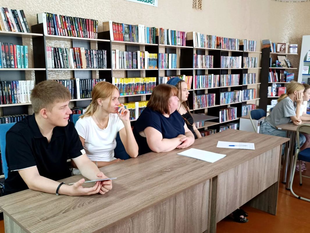 Денис Зубов: Диалог о будущем. Сегодня, 12 августа, в городском округе Иловайск состоялась важная встреча — ГосСтарт.Диалог с представителем власти Денис Зубов: Диалог о будущем. Сегодня, 12 августа, в городском округе Иловайск состоялась важная встреча — ГосСтарт.Диалог с представителем власти