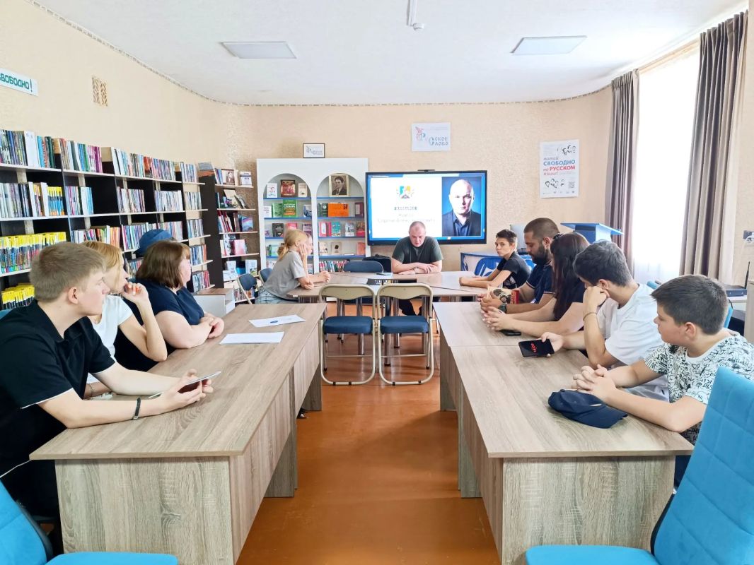 Денис Зубов: Диалог о будущем. Сегодня, 12 августа, в городском округе Иловайск состоялась важная встреча — ГосСтарт.Диалог с представителем власти Денис Зубов: Диалог о будущем. Сегодня, 12 августа, в городском округе Иловайск состоялась важная встреча — ГосСтарт.Диалог с представителем власти