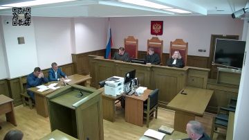 Если участок для ведения личного подсобного хозяйства предоставлен в аренду по результатам публичных торгов, то незначительное превышение общей площади земли само по себе не влечет признание договора недействительным, указал...