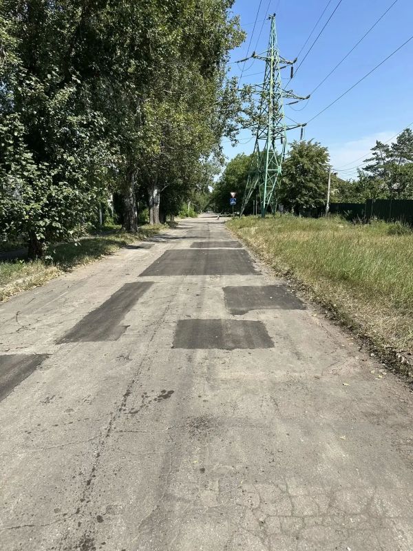 Работы по ямочному ремонту автодорог по ул.Собинова ул.Яснополянская Киевский район Работы по ямочному ремонту автодорог по ул.Собинова ул.Яснополянская Киевский район